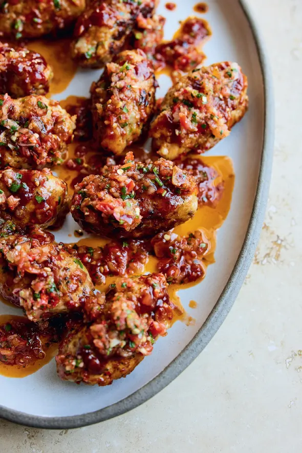 Koftas de poulet à la sauce tomate
