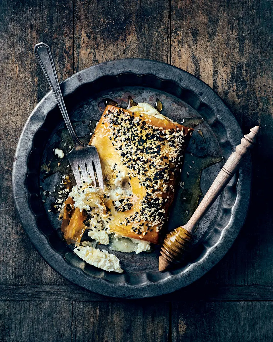 Feta en pâte filo croustillante (Féta me méli)